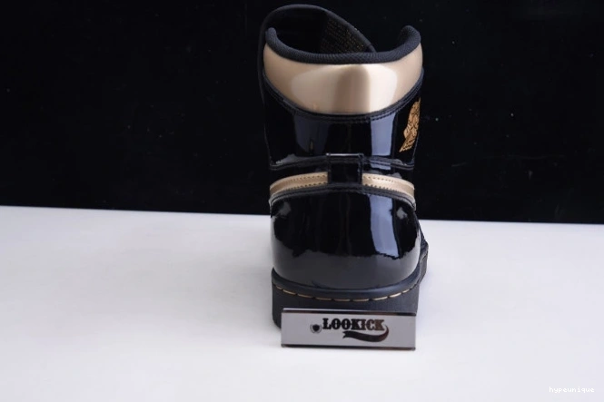 HYPE JORDAN GOLD 1 METALLIC 555088-032 RETRO AIR (2020) BLACK HIGH 0818